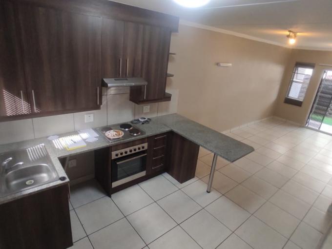 2 Bedroom Apartment for Sale For Sale in Mayberry Park - MR682903