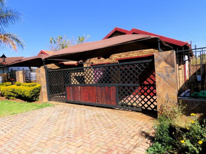 3 Bedroom House for Sale For Sale in Eersterust - MR682907