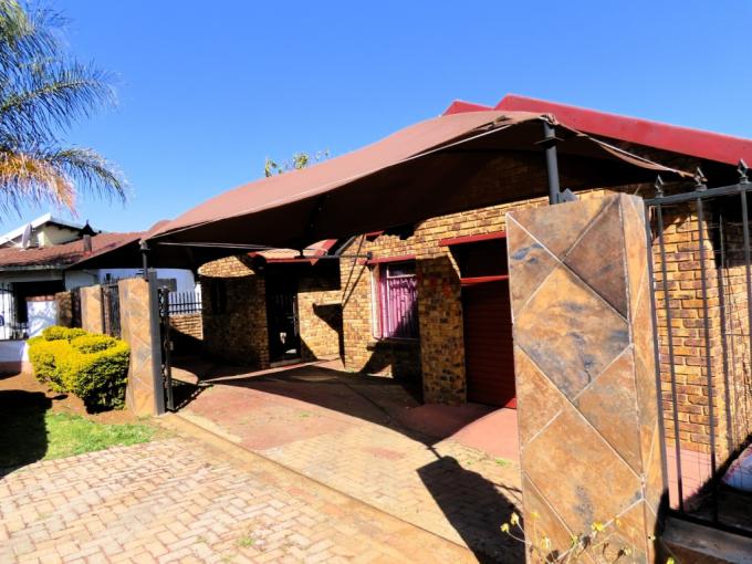 4 Bedroom House for Sale For Sale in Eersterust - MR682907