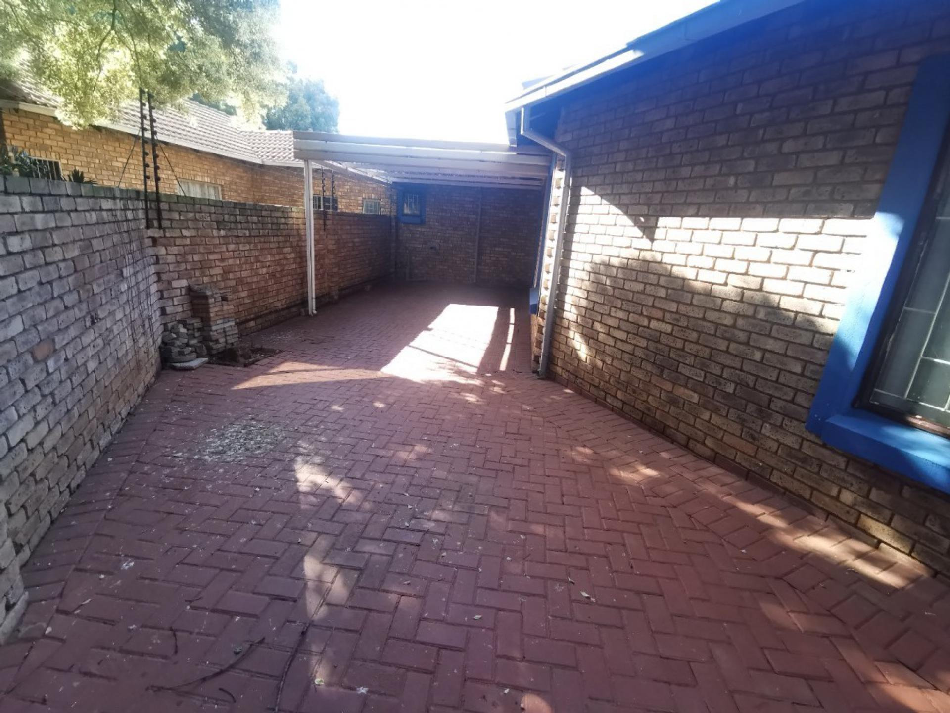  of property in Ninapark