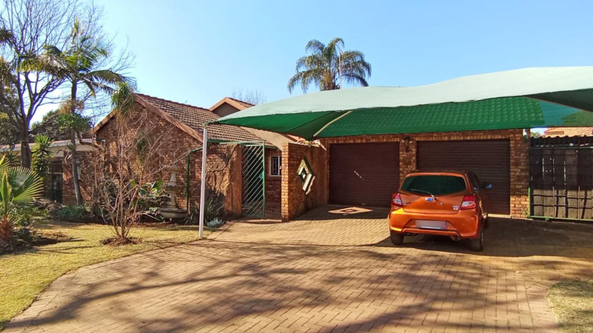 Front View of property in Theresapark