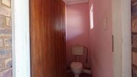 Bathroom 2 - 2 square meters of property in Theresapark