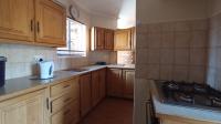 Kitchen - 16 square meters of property in Theresapark