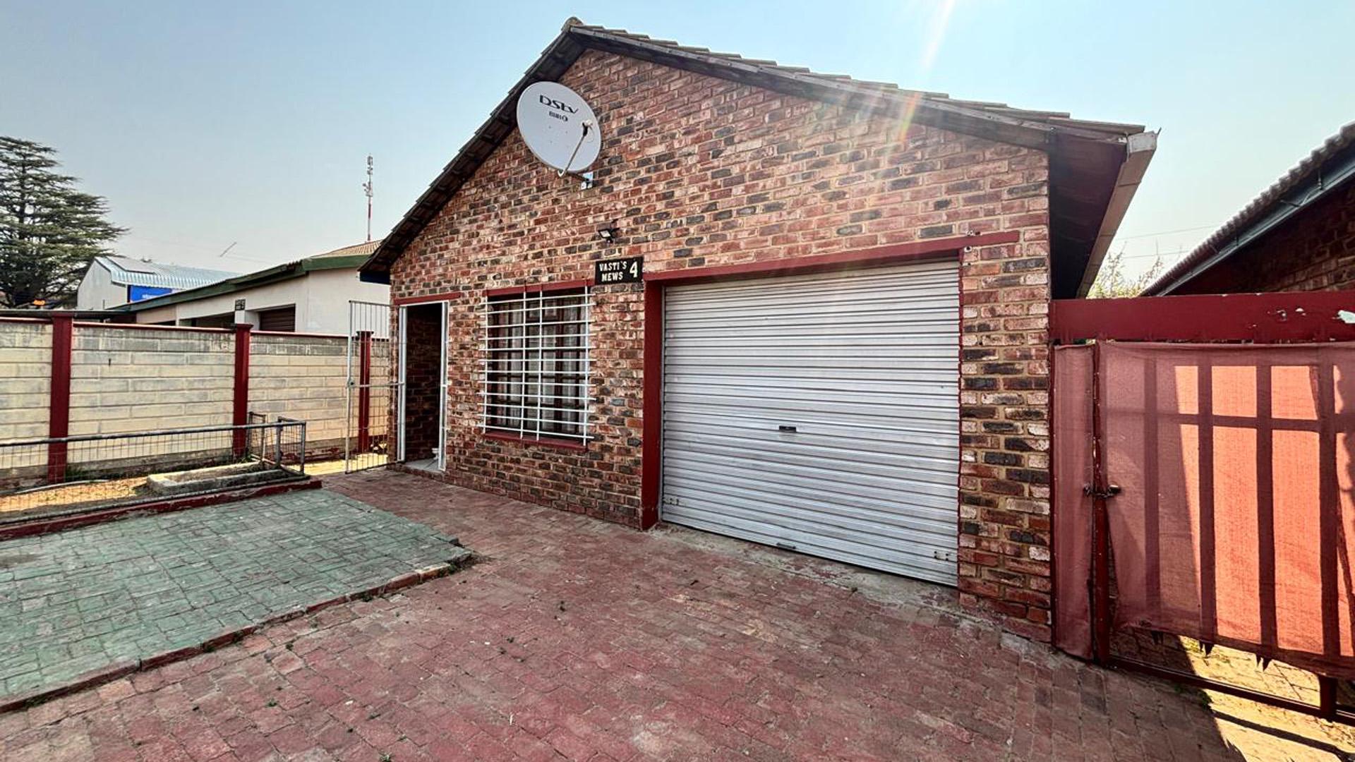 Front View of property in Parys