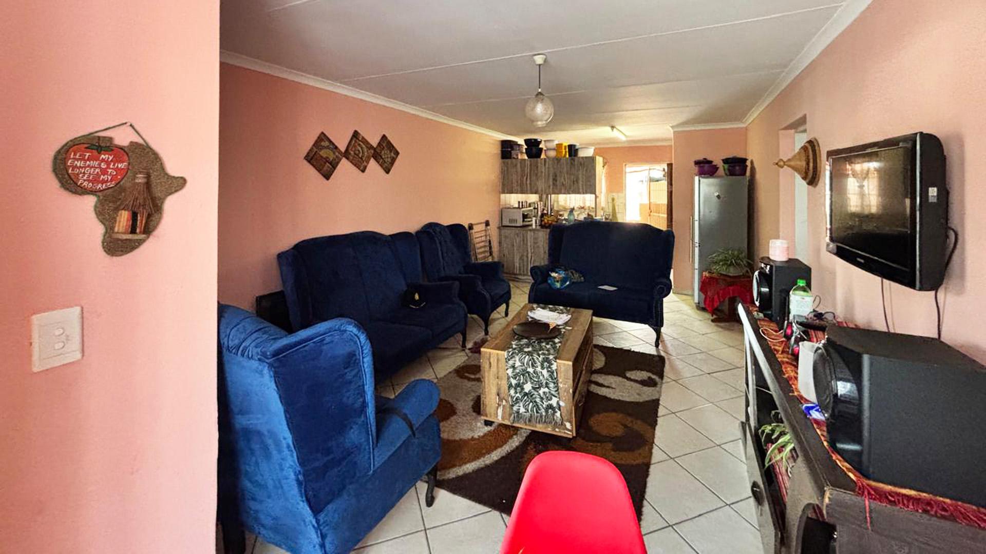 Lounges of property in Parys