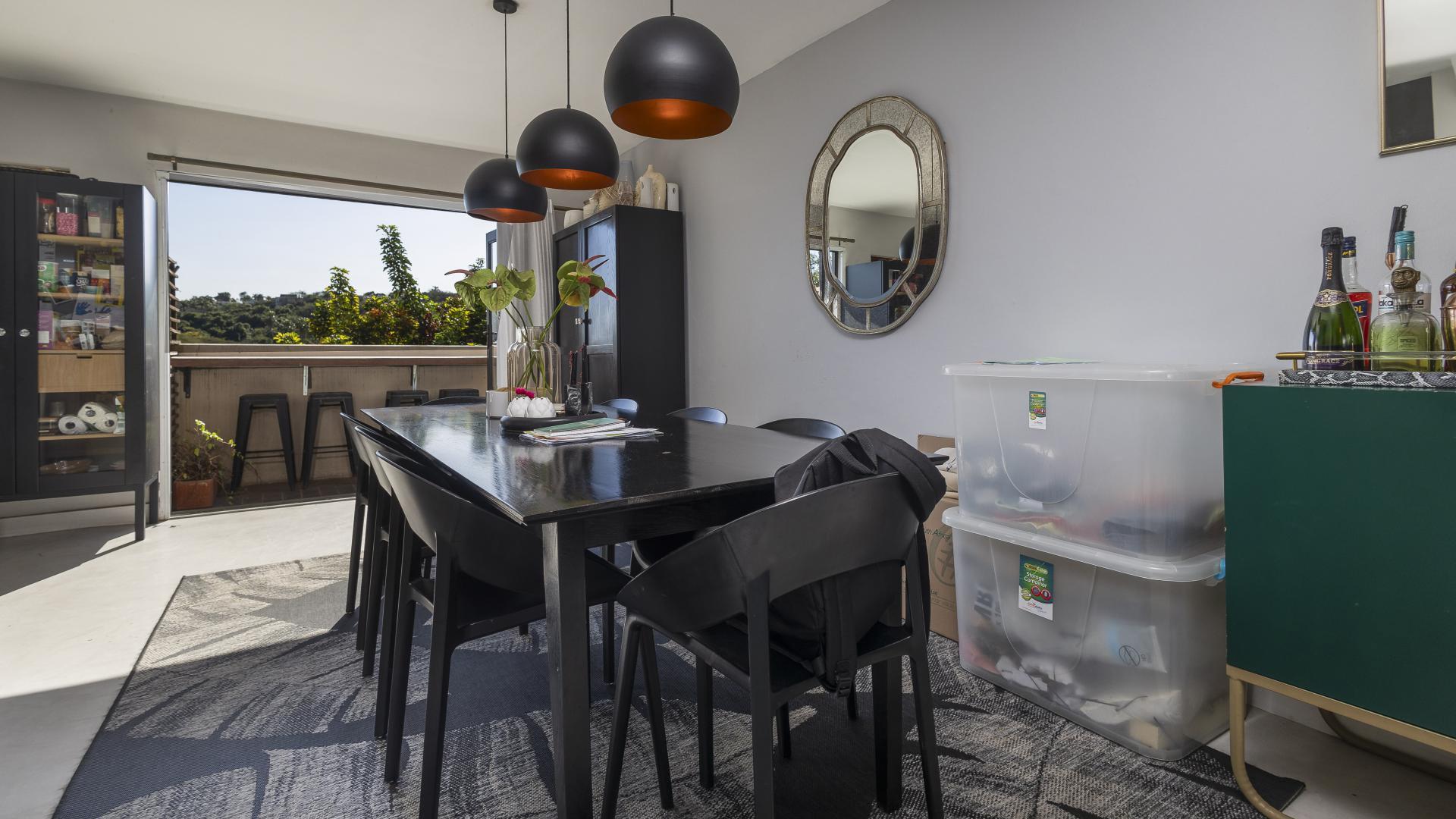 Dining Room of property in Umgeni Park