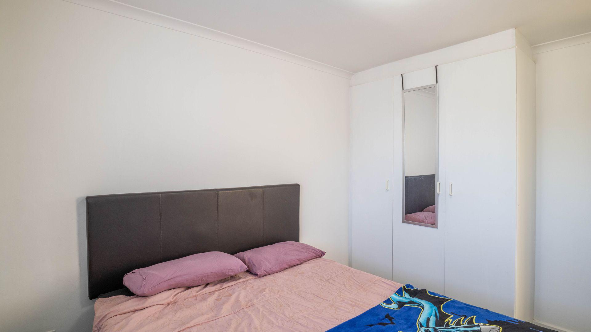 Bed Room 1 of property in Pinelands