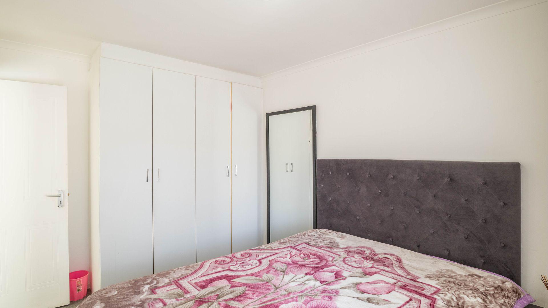 Bed Room 2 of property in Pinelands