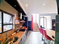  of property in Bassonia