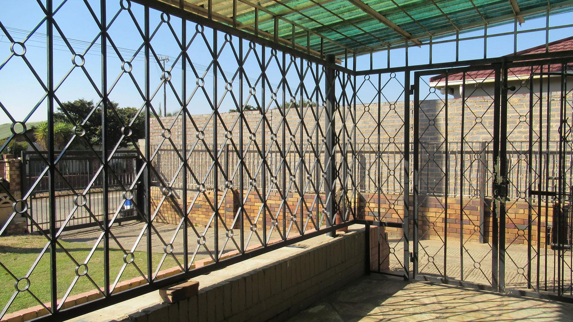 Patio - 13 square meters of property in Rewlatch