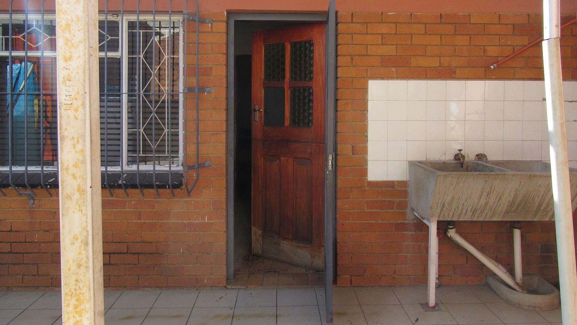 Backyard of property in Rewlatch