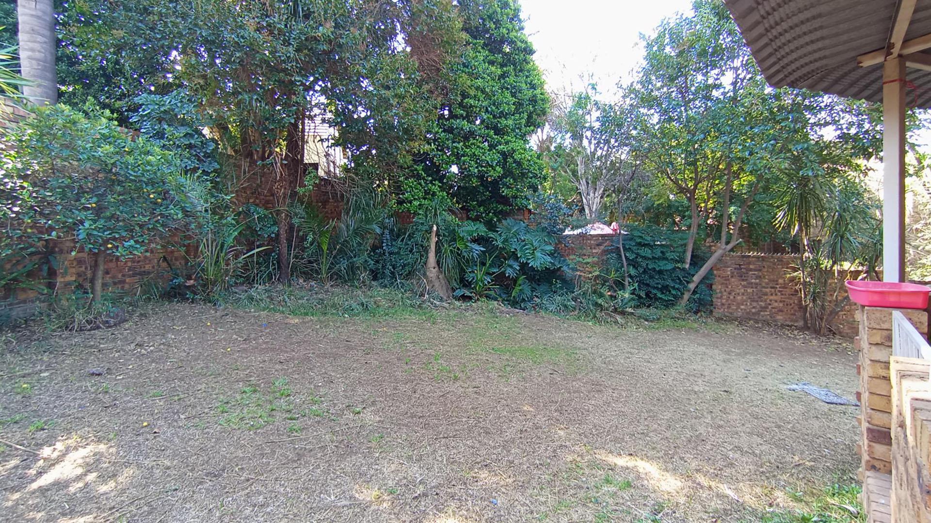 Garden of property in Moreletapark