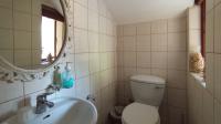 Guest Toilet - 3 square meters of property in Amberfield