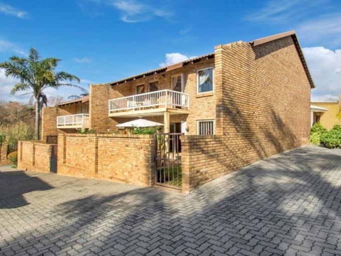 3 Bedroom Duplex for Sale For Sale in Ferndale - JHB - MR683002