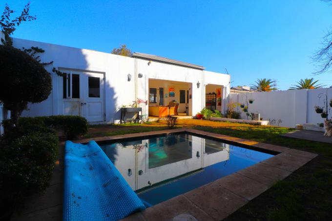 4 Bedroom House for Sale For Sale in Parkhurst - MR683015