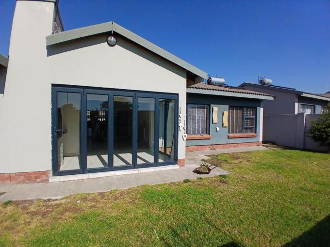 3 Bedroom Simplex for Sale For Sale in Waterkloof (Rustenburg) - MR683020