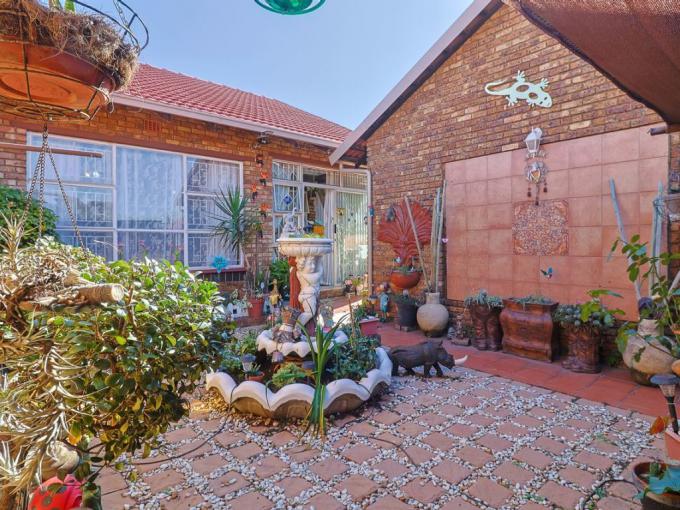 3 Bedroom Sectional Title for Sale For Sale in Alberton - MR683023