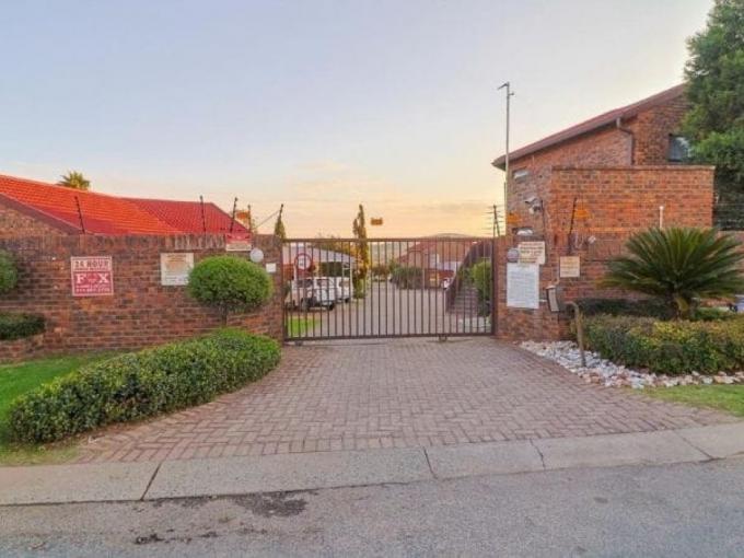 3 Bedroom Simplex for Sale For Sale in Liefde en Vrede - MR683044