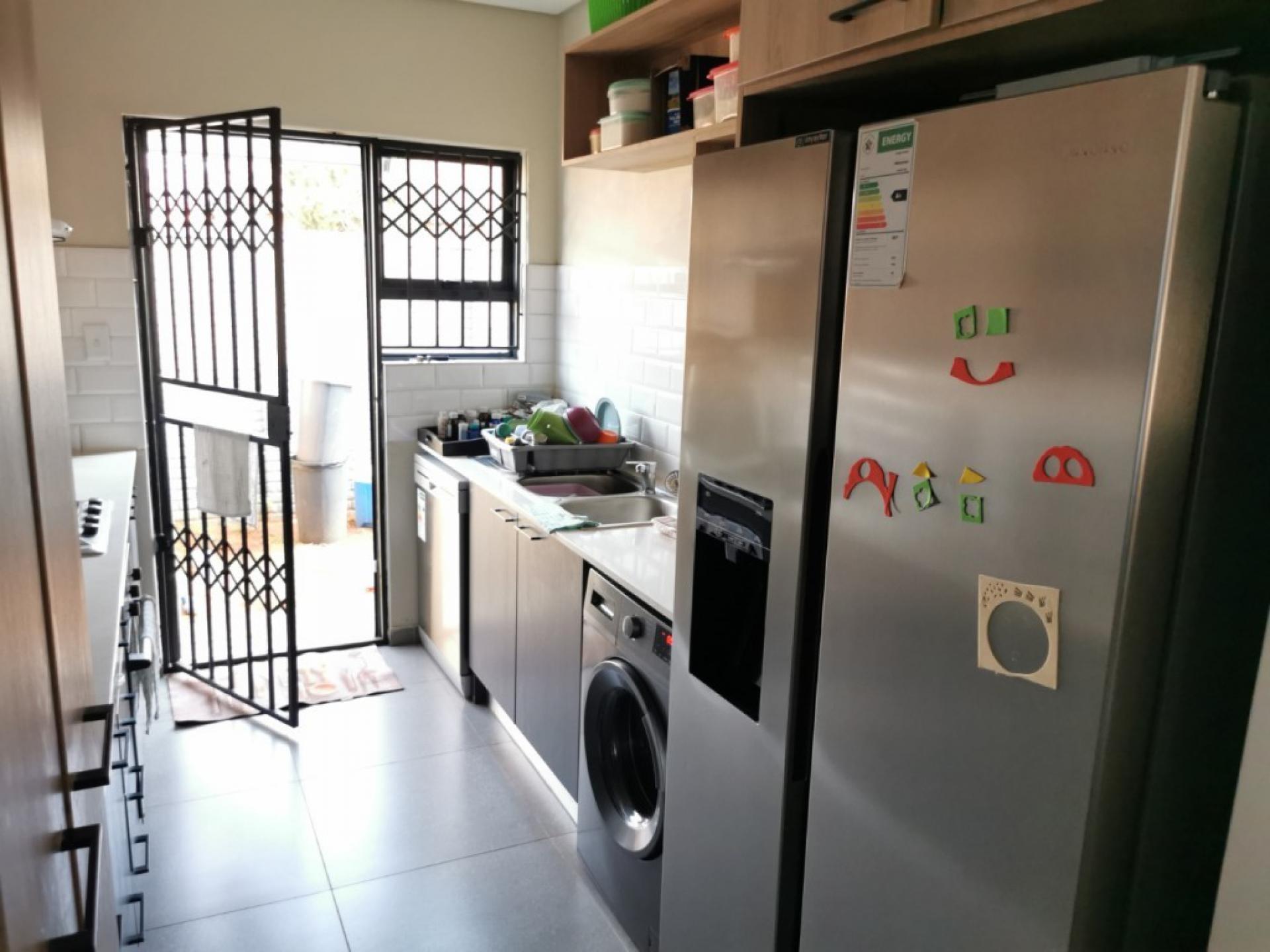  of property in Chantelle