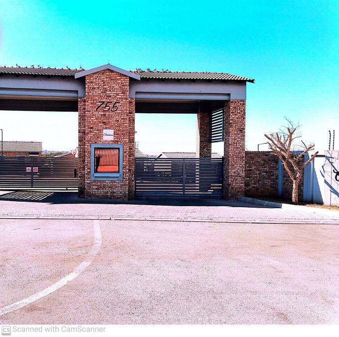 2 Bedroom House for Sale For Sale in Groblerpark - MR683085