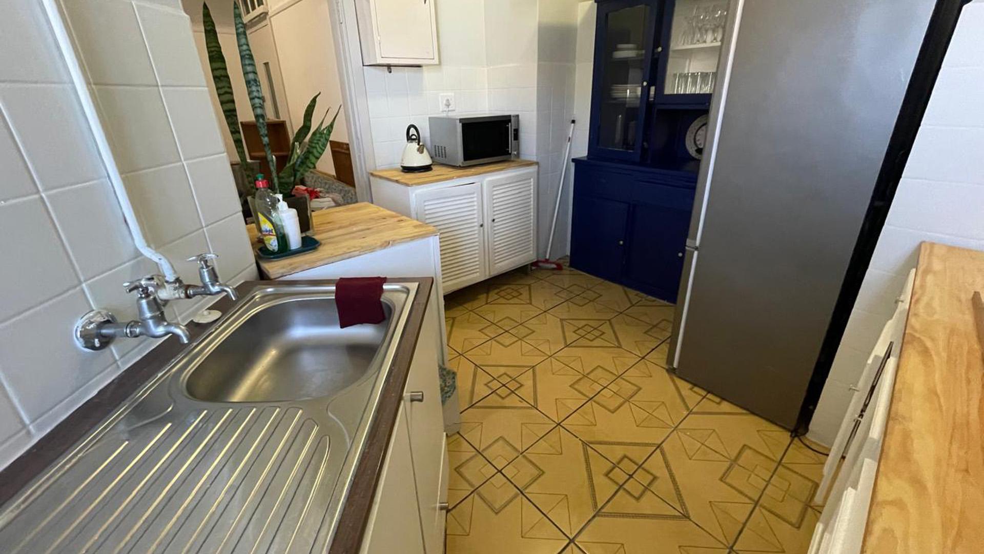 Kitchen of property in Johannesburg Central