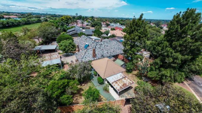 12 Bedroom House for Sale For Sale in Parkdene (JHB) - MR683102