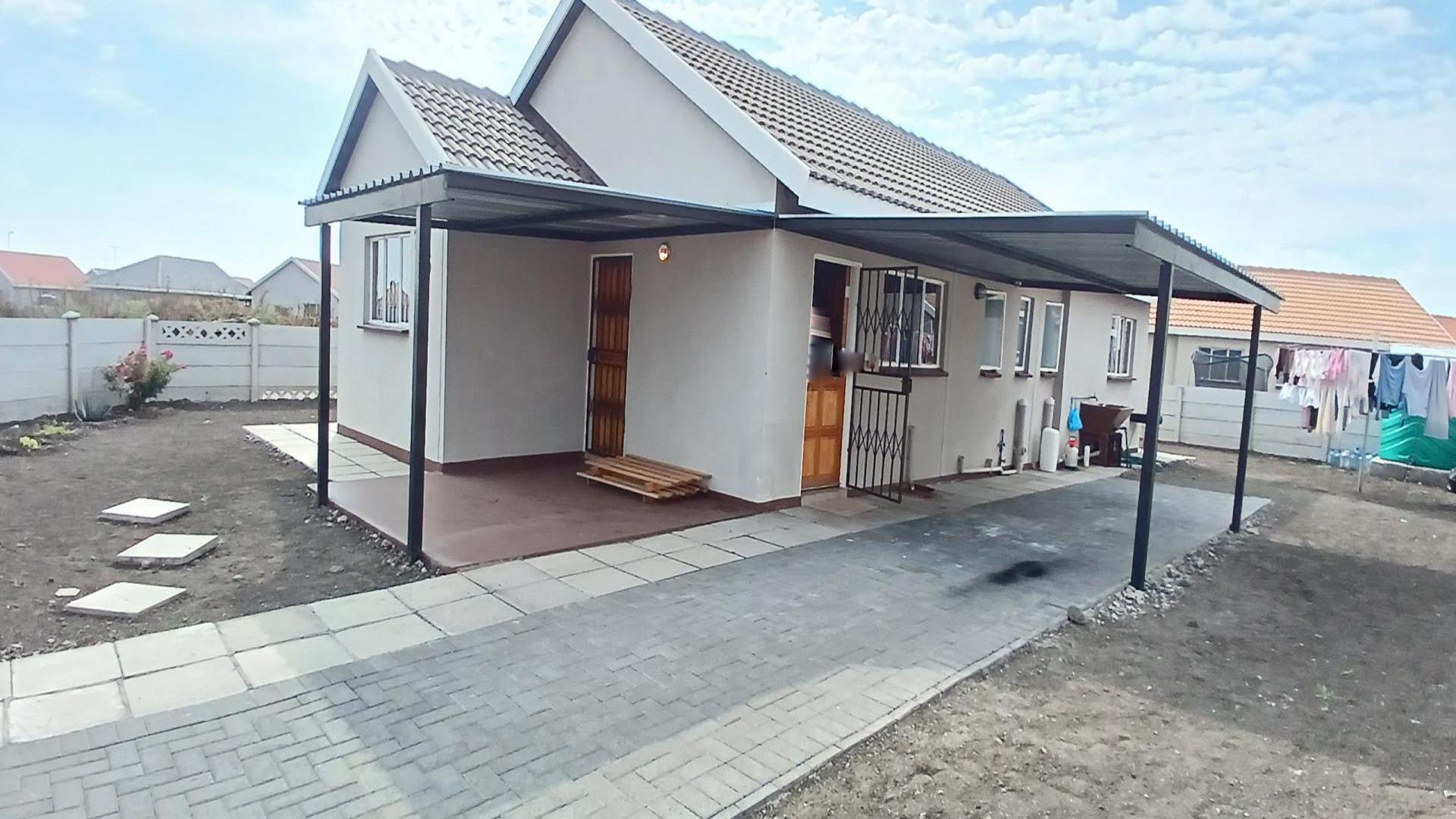 Carport  of property in Freedom Park