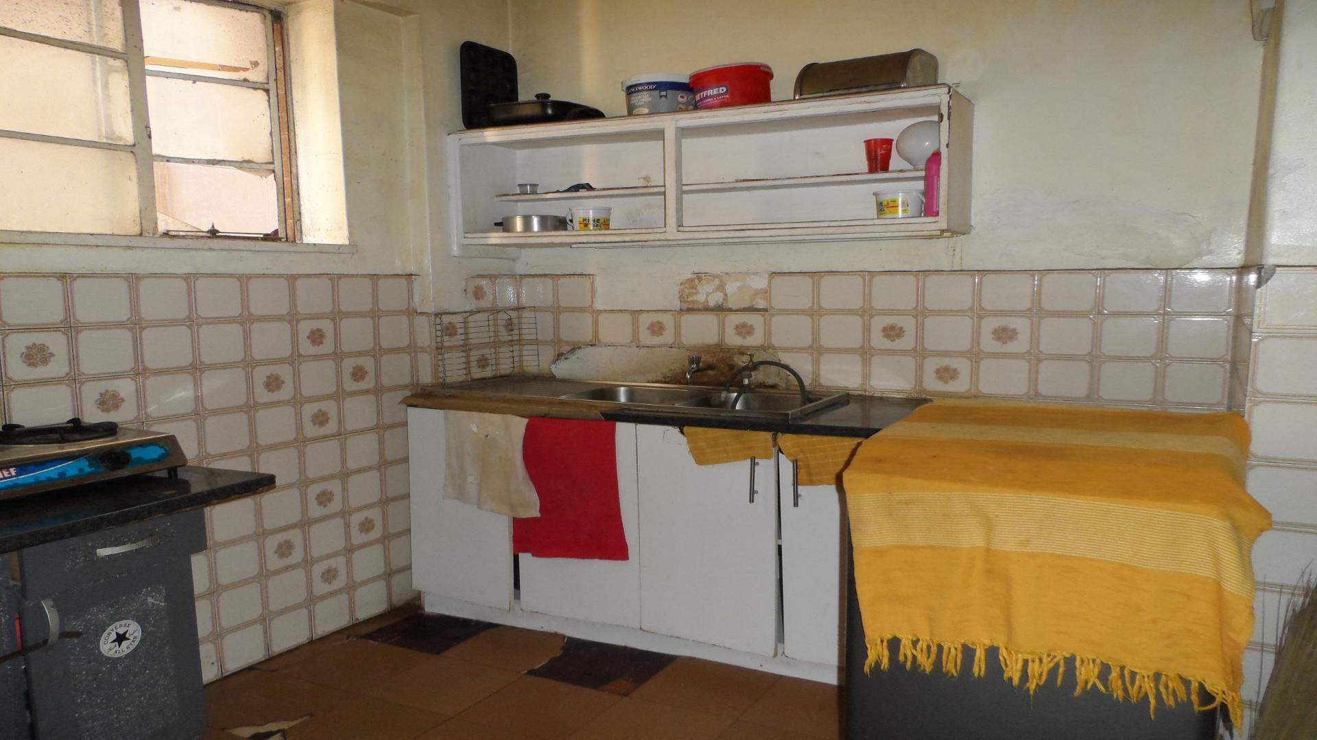 Kitchen of property in Hillbrow
