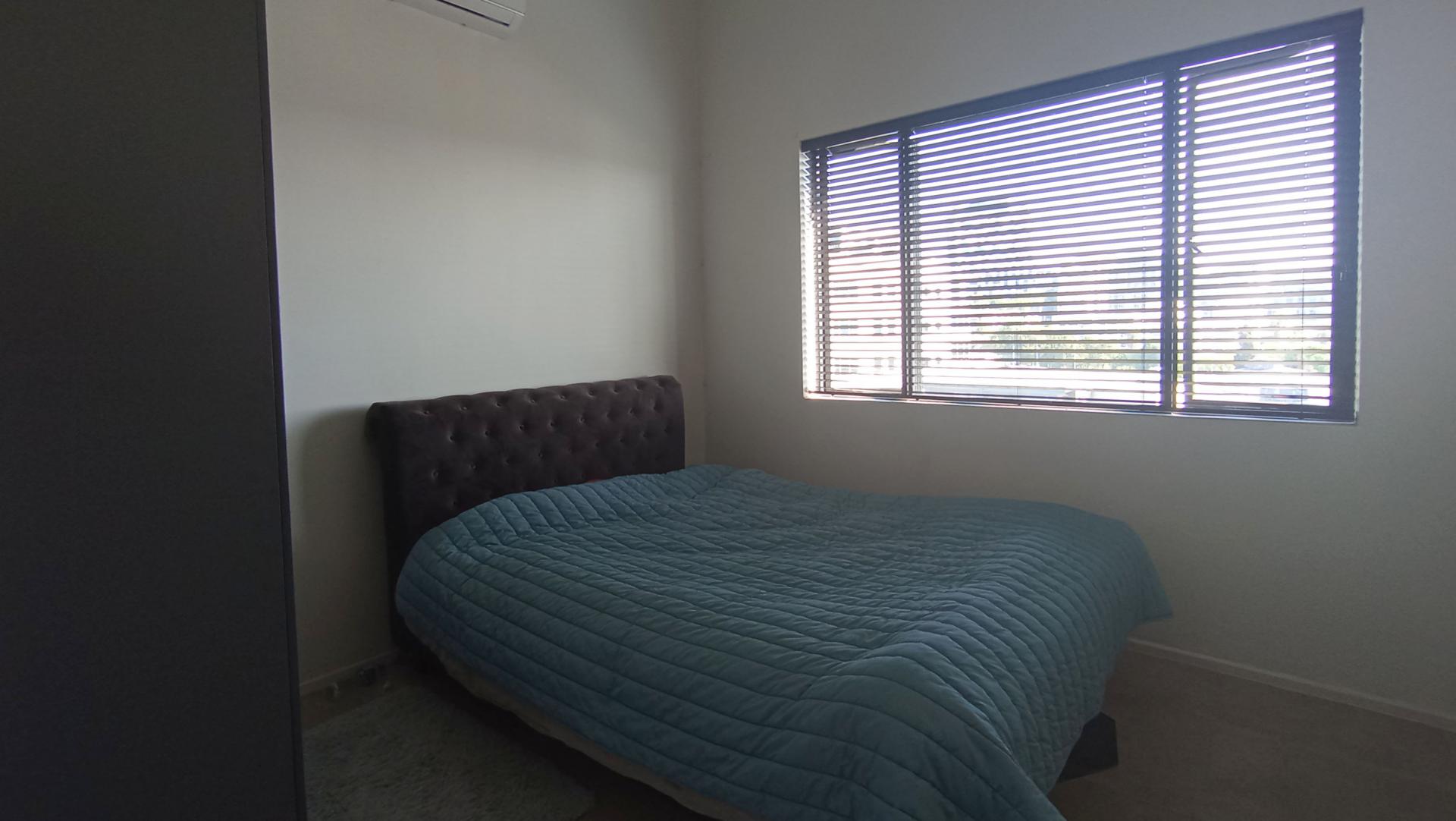 Bed Room 1 - 14 square meters of property in Sandown