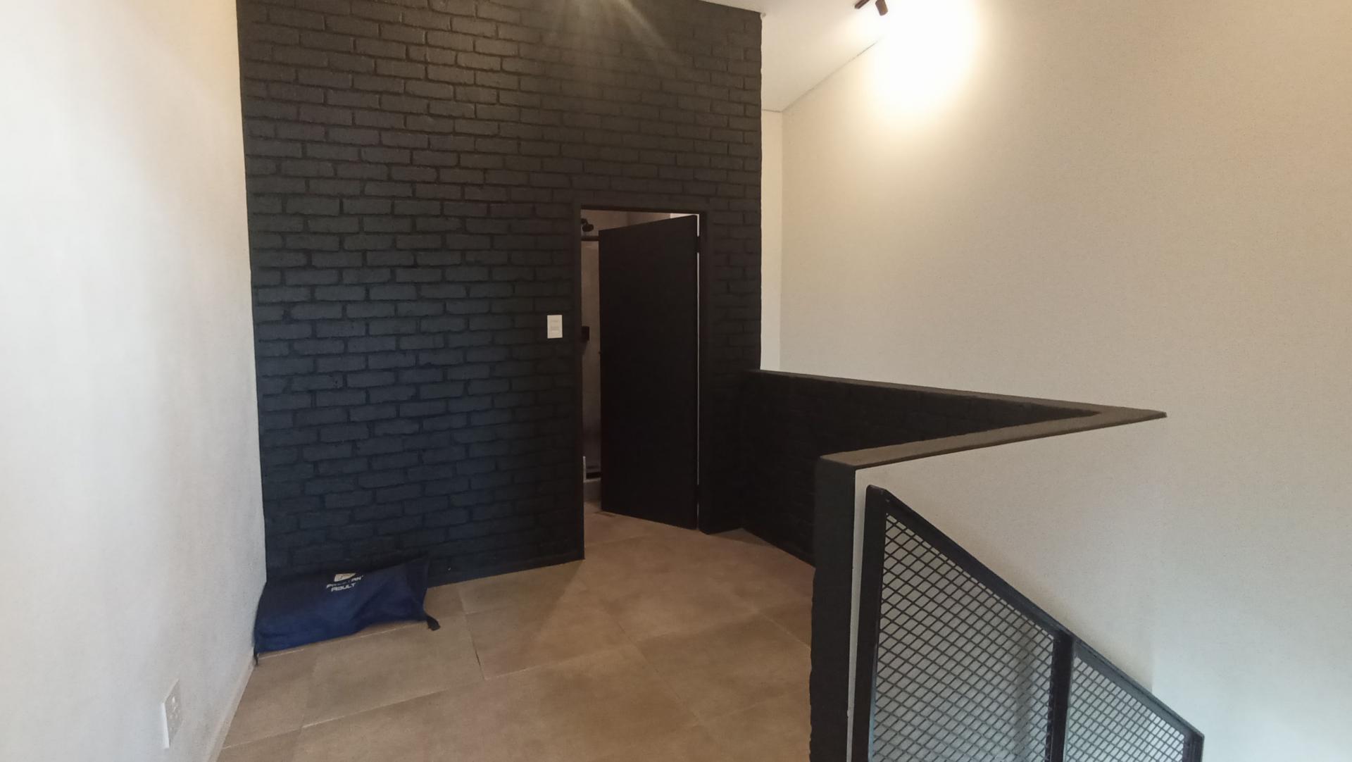 Spaces - 24 square meters of property in Sandown