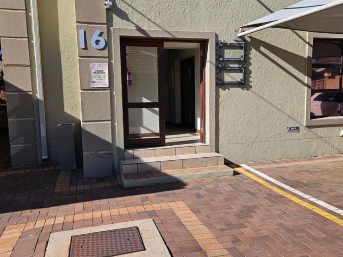 Commercial to Rent in Monument - Property to rent - MR683124