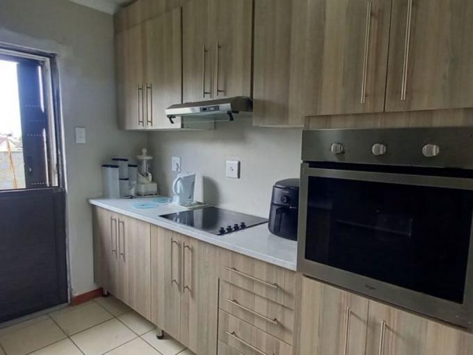 2 Bedroom House for Sale For Sale in Haven Hills - MR683152