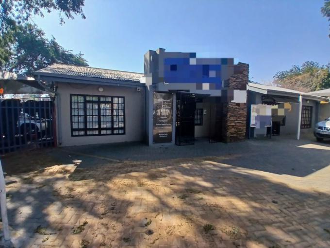 Commercial to Rent in Rustenburg - Property to rent - MR683153