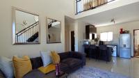 Lounges - 28 square meters of property in Carlswold A.H.