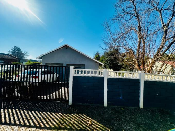 3 Bedroom House for Sale For Sale in Kibler Park - MR683178