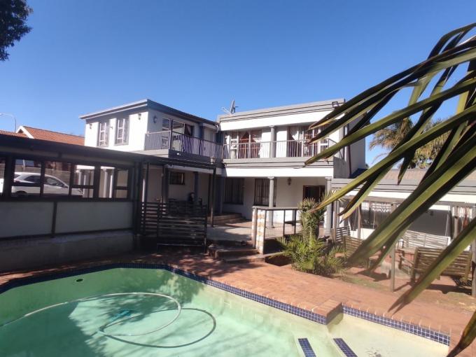 4 Bedroom House for Sale For Sale in Suideroord - MR683188