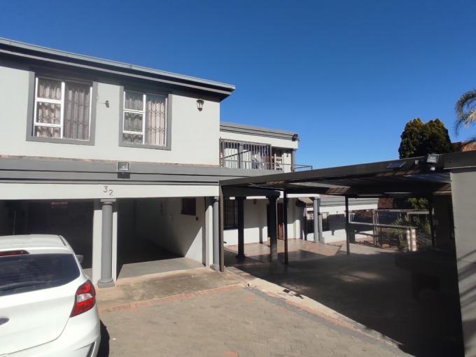 4 Bedroom House for Sale For Sale in Suideroord - MR683189