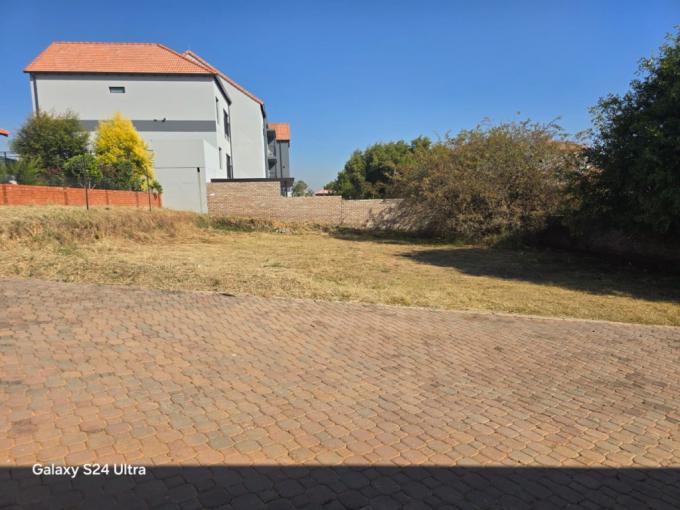 Land for Sale For Sale in Hartbeespoort - MR683199