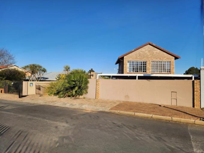 3 Bedroom House for Sale For Sale in Whiteridge - MR683204