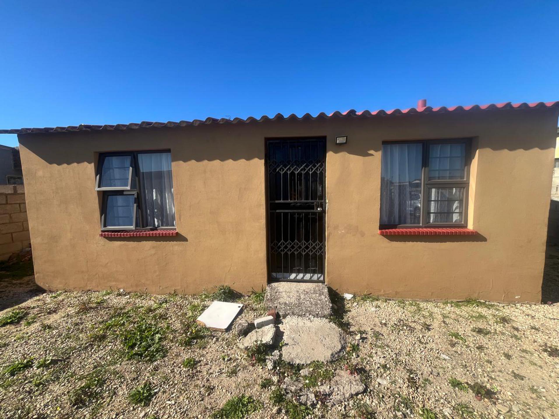Front View of property in Ibhayi (Zwide)