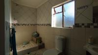 Bathroom 1 - 7 square meters of property in Silverton