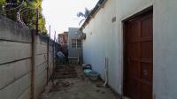 Backyard of property in Silverton