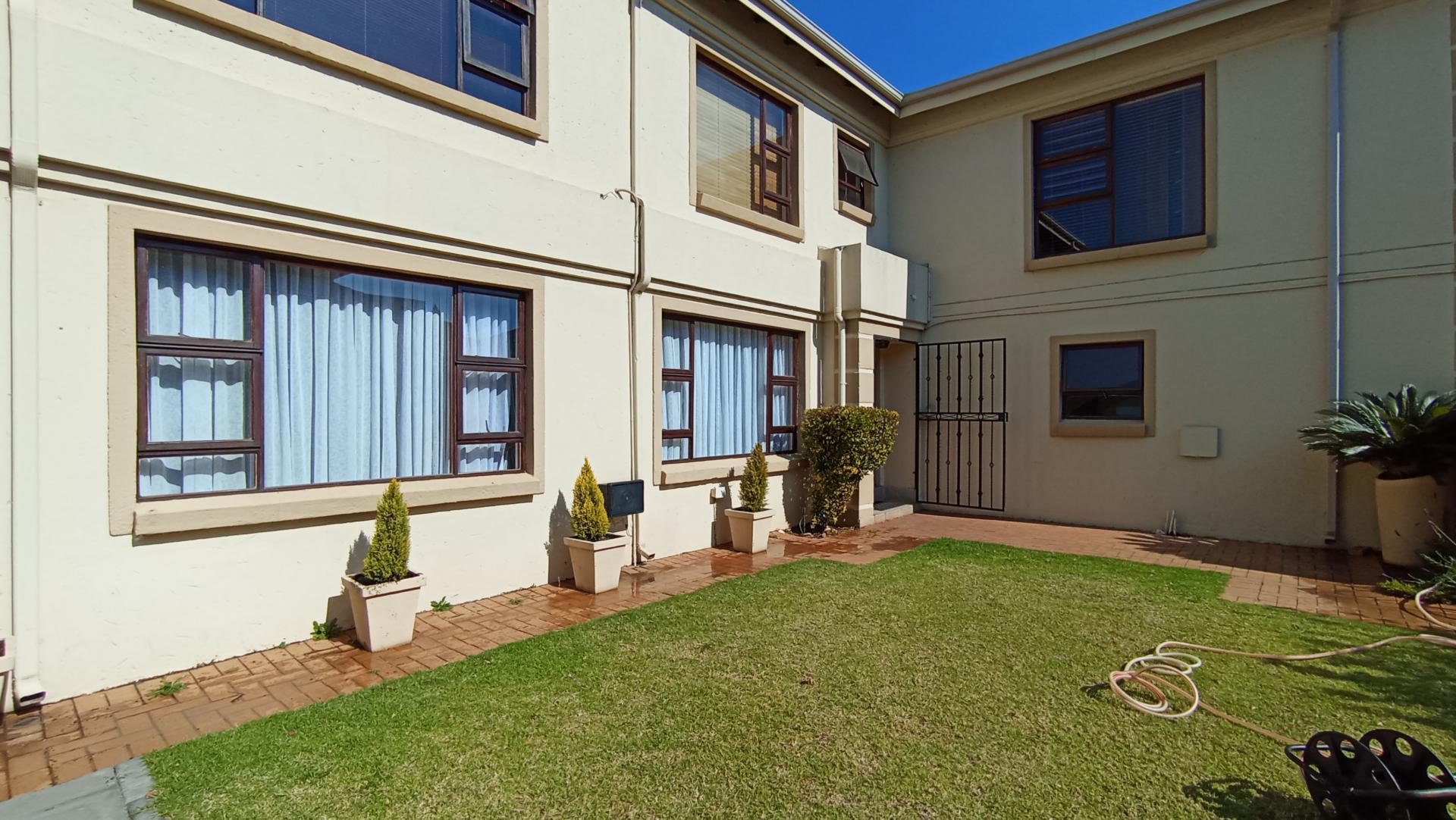 Front View of property in Eden Glen