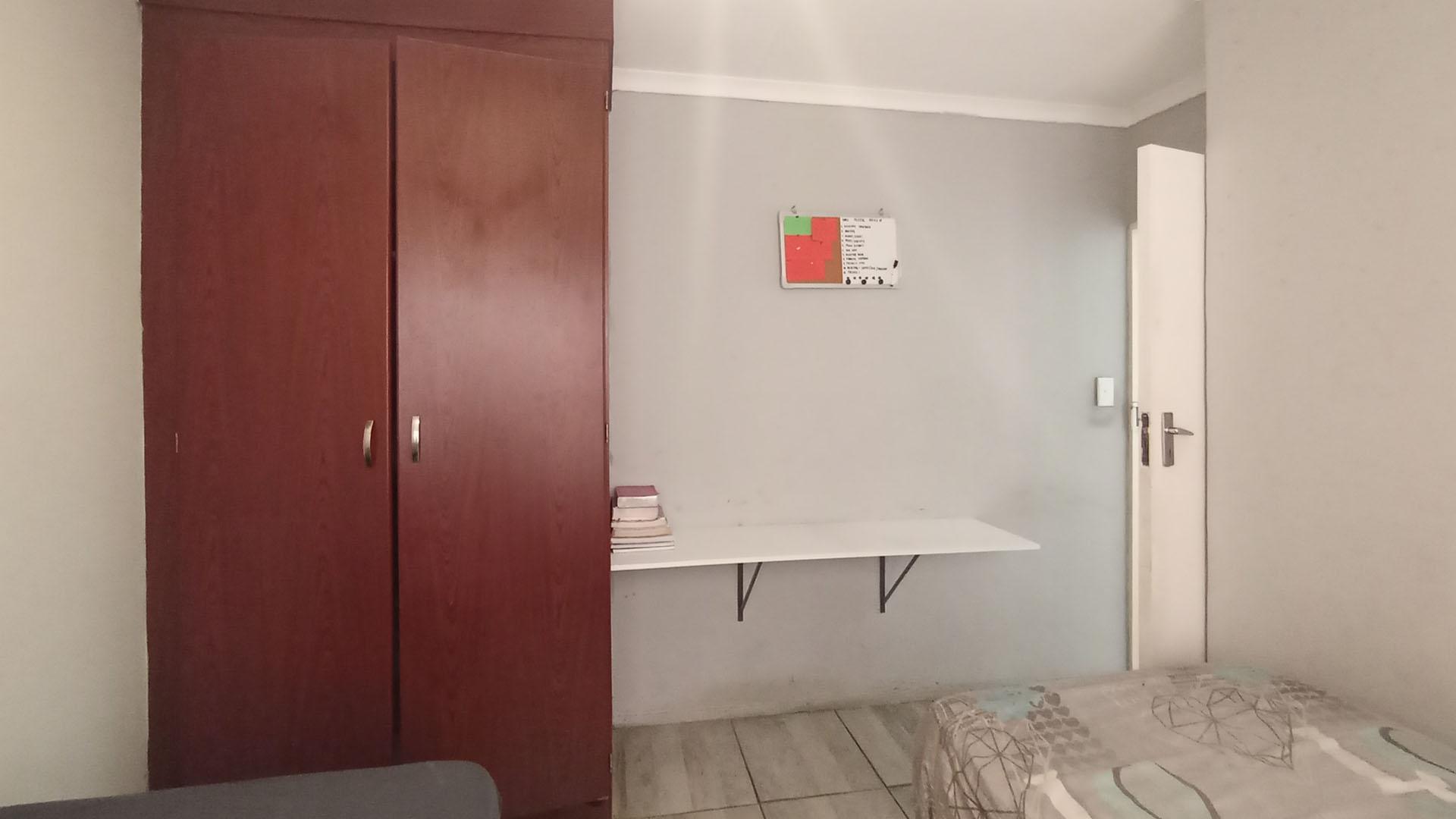 Bed Room 2 - 11 square meters of property in Amandasig