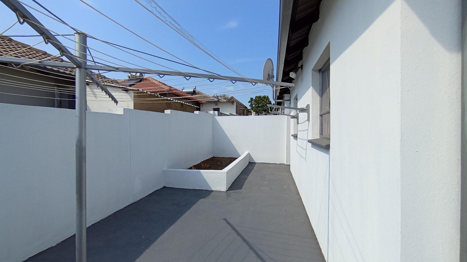 Backyard of property in Riverside View