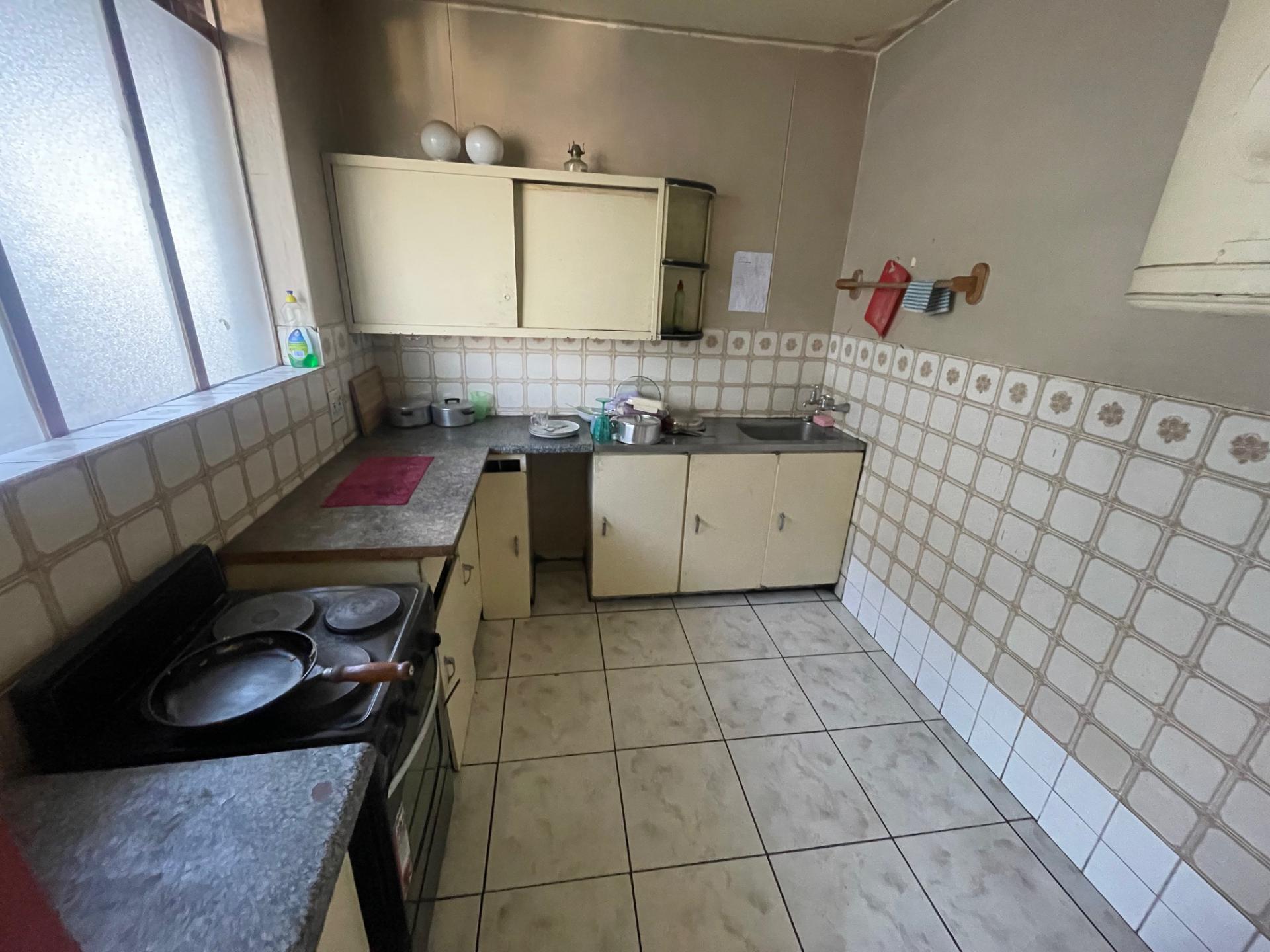  of property in Sunnyside