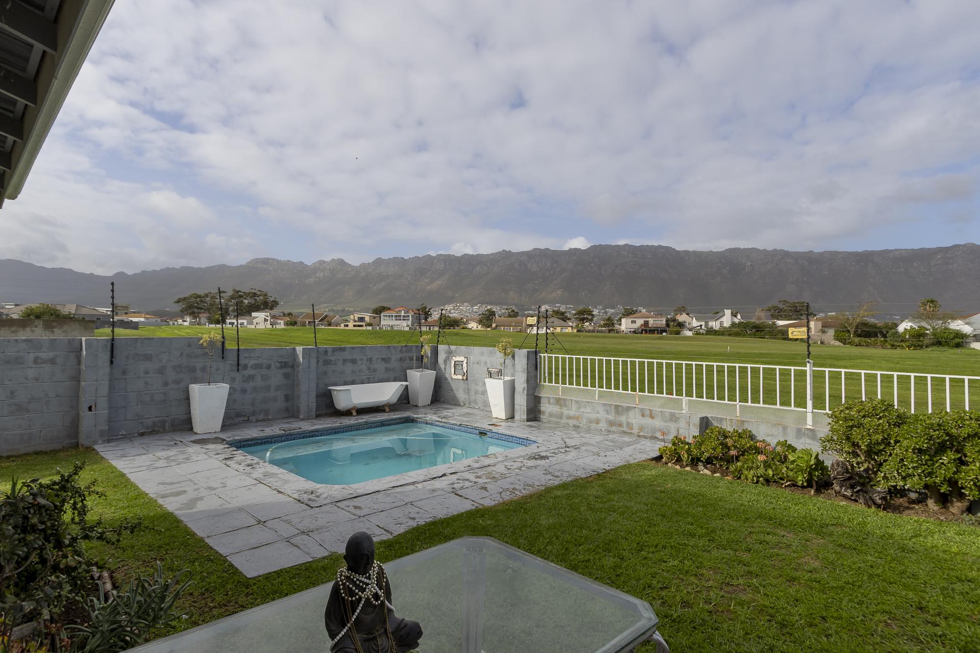  of property in Gordons Bay
