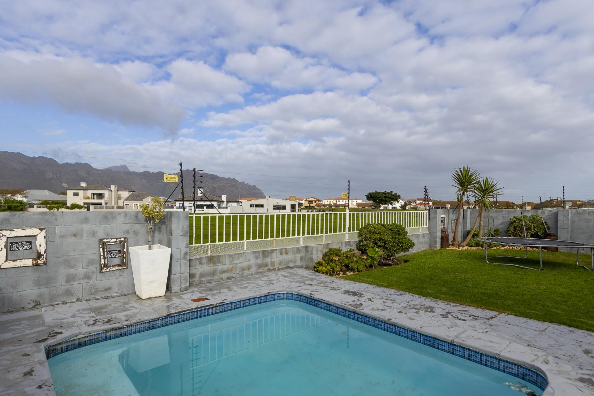  of property in Gordons Bay