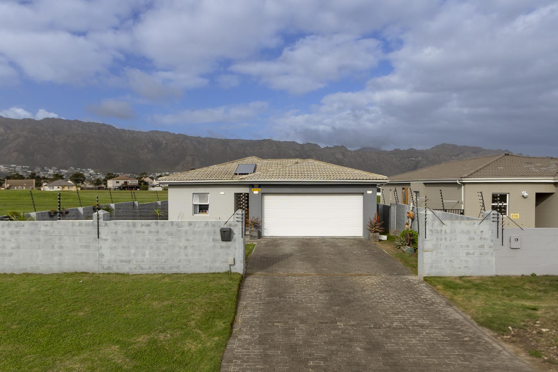  of property in Gordons Bay