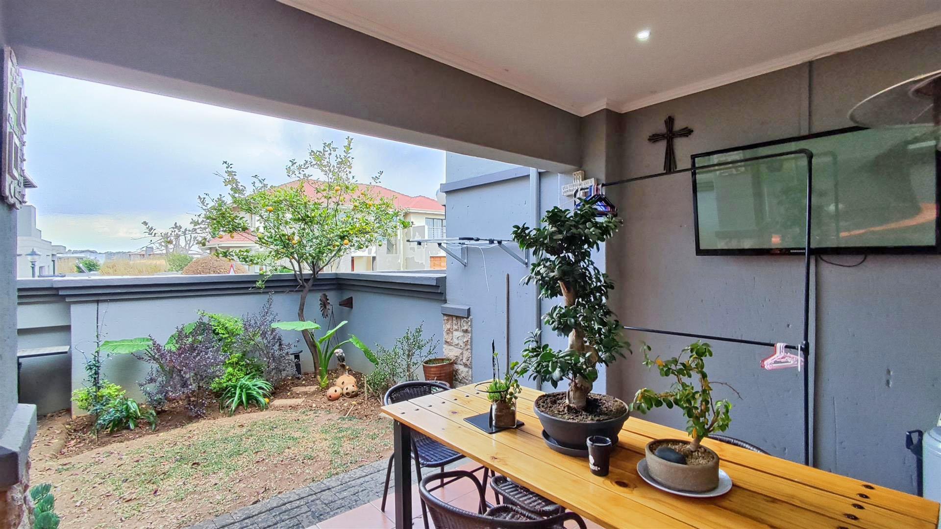 Patio - 11 square meters of property in Benoni